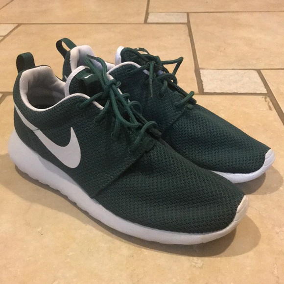 dark green nike sneakers